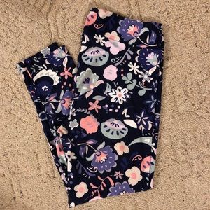 TC2 Lularoe Floral Leggings